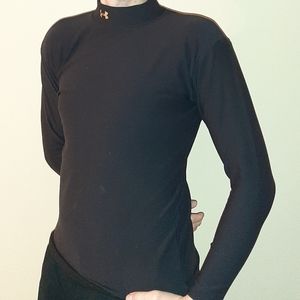 Underarmour black long-sleeved fitted shirt